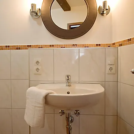 Kleine Rose 3* Eltville am Rhein