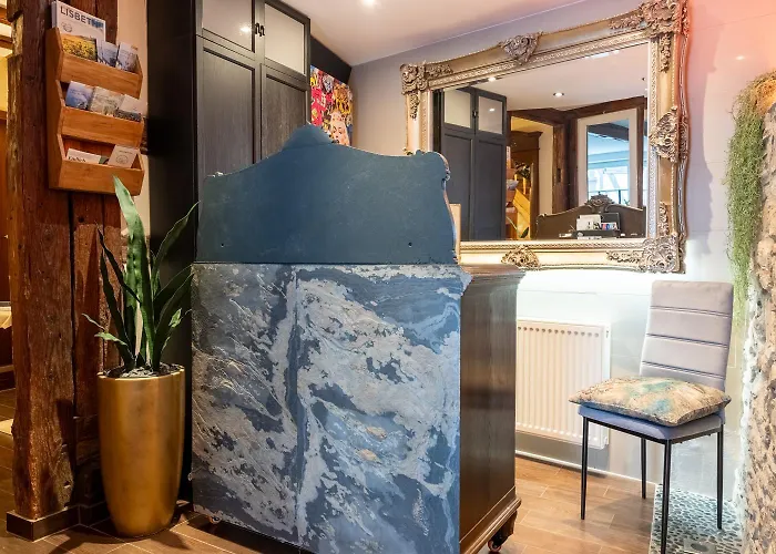 Kleine Rose 3* Eltville am Rhein